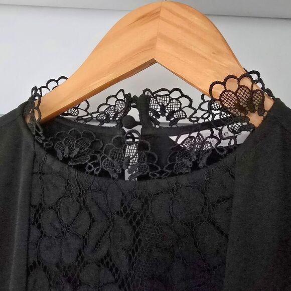 🆕️ Nanette Lepore Mock Nexk Pleated Lace Bell Sleeve Midi Dress in Black - Picture 5 of 12